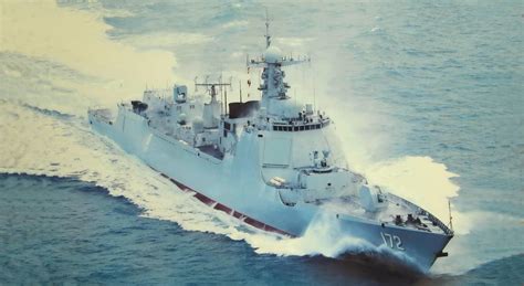 印度“加尔各答”号驱逐舰（舷号D63），顶着小巧的有源相控阵雷达|加尔各答|相控阵|驱逐舰_新浪新闻
