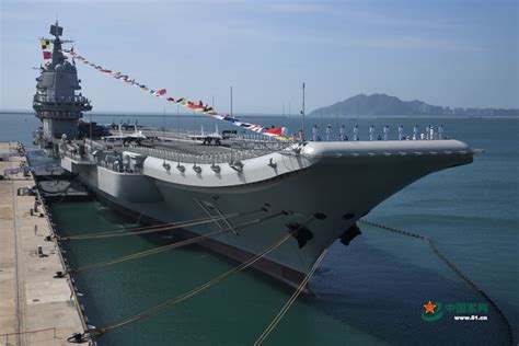 20日，中国海军山东舰航母编队顺利通过台湾海峡，赴南海相关海域开展训练。|ZZXXO