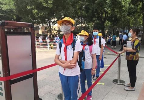 南京市小学四、五、六年级学生返校复学
