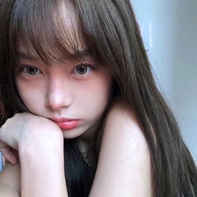 温柔女生头像简单干净