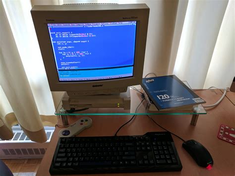 Tiny Intel 486 Runs Windows 95 and MS-DOS with Ease at 100 MHz | Tom