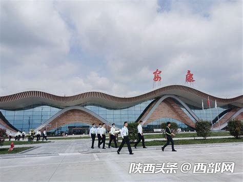 《中国高新网》 安康高新区：“战疫”中勇敢的建设者-安康高新技术产业开发区管理委员会