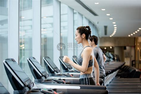 健身锻炼,健身房健身,健身房跑步_大山谷图库