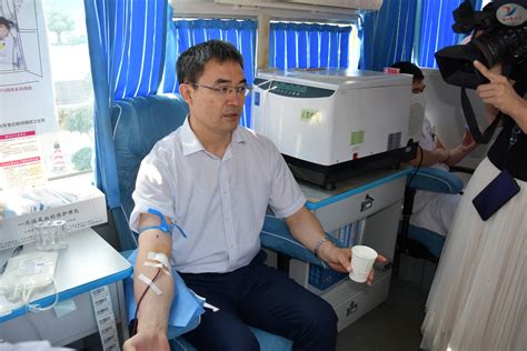 世界献血日 周口副市长带头献血-大河新闻