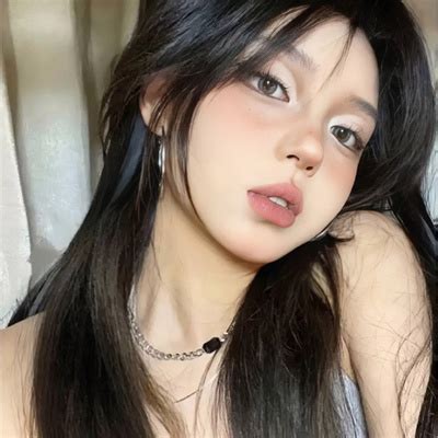 温柔帅的女生头像