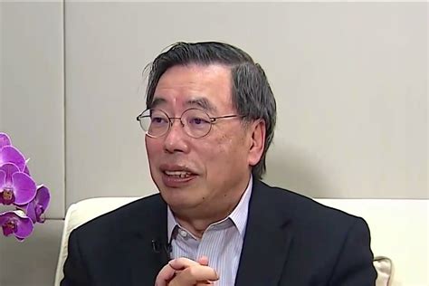 香港立法会议员姚思荣：航空业运营成本高_新浪新闻