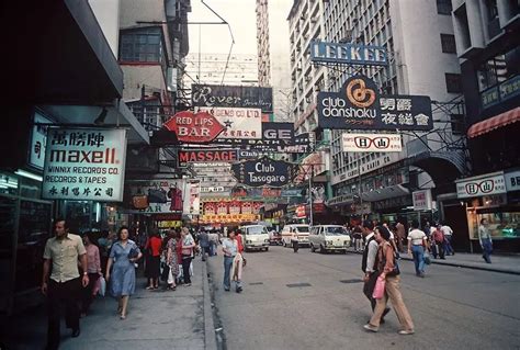 英国摄影师镜头下，七、八十年代的香港|镜头_新浪新闻