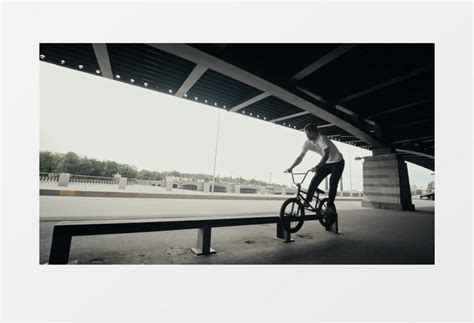 慢动作拍摄骑自行车的女人实拍视频素材模板下载_实拍_图客巴巴