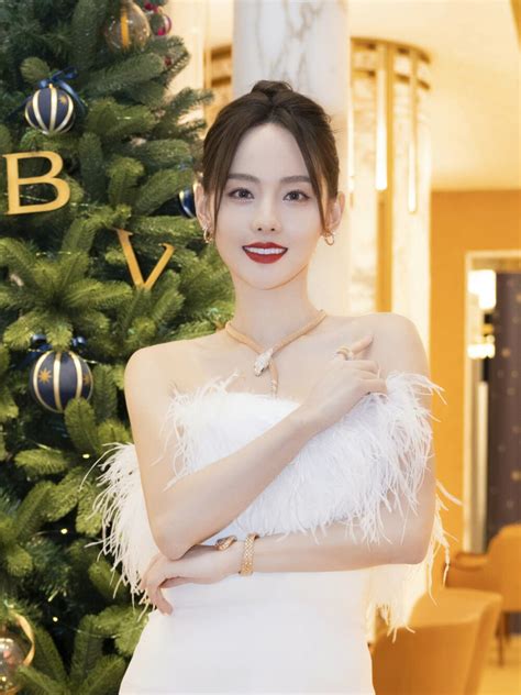 倪美诗图片