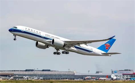 北京大兴国际机场首次真机试飞--图片频道--人民网