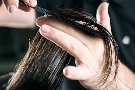 人一辈子不剪头发,头发能长多长?中国、世界最长头发有多少米?|头发|正常人|谢秋萍_新浪新闻