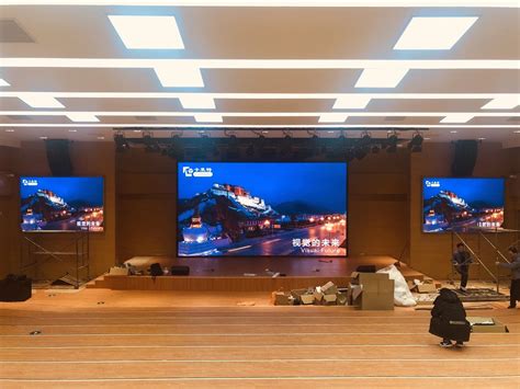 新闻中心崇明区江帆中学多功能厅 上海市古权电子科技有限公司