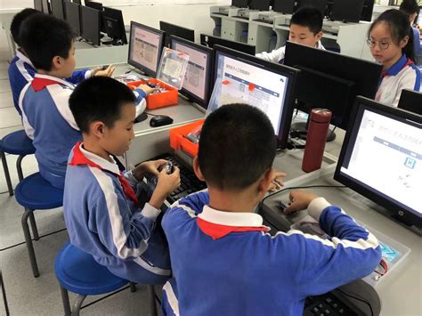 深圳市太子湾学校第二批创客实践室课程开课啦！