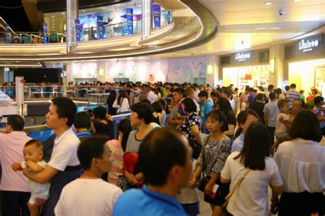 大鹏唯一购物中心盛大开业 全面提升大鹏文旅商业城市功能|界面新闻