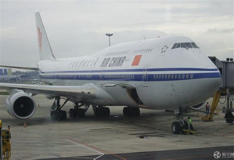 13838--海航航班延误22小时 乘客被弃机舱内_梦多_新浪博客
