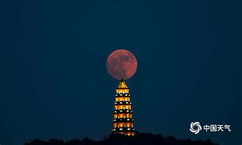 皓月当空 河北多地现2019年首次“超级月亮”-图片频道