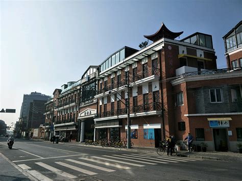 2023是黄浦区经委倾力打造的上海滩创意产业园的一个重要组成部分，被评为2008年十佳创意产业园以及2..._老码头-评论-去哪儿攻略