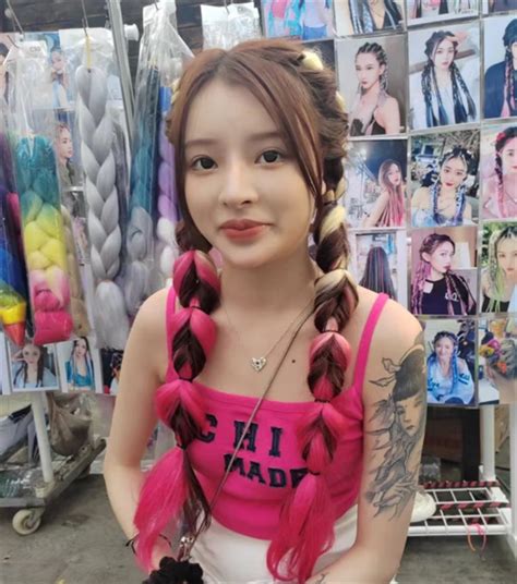 脏辫甜美女生头像图片可爱