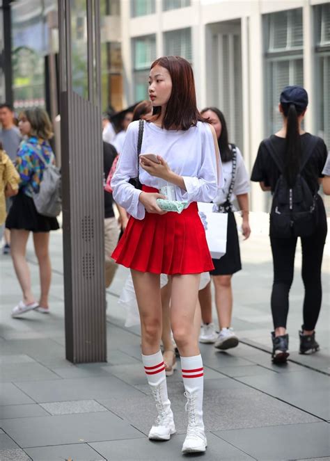 街拍甜美女生头像