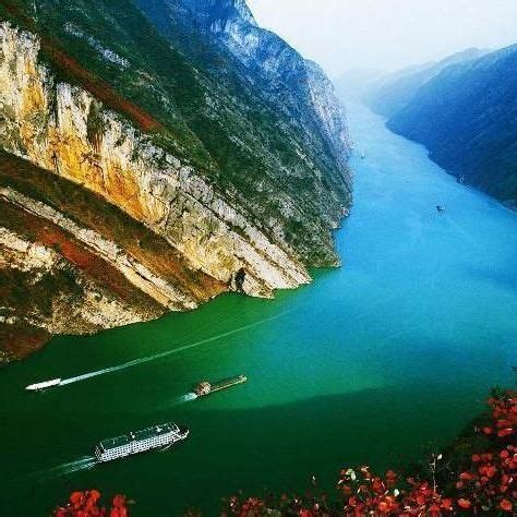 蜿蜒不曲的河流长江，在背后，居然有如此多的奥秘！|长江|三峡大坝|江水_新浪新闻