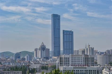 338米！镇江第一高楼苏宁广场打造商业办公新标杆！_江苏