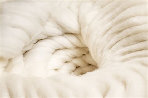 搭平台共发展 中国鄂尔多斯国际羊绒羊毛展览会开幕__凤凰网
