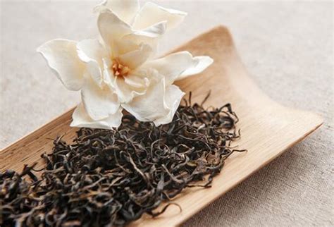 【喝绿茶】喝绿茶的功效与作用_喝绿茶的副作用与危害_绿茶说