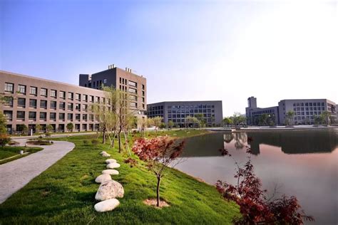 杭州电子科技大学下沙校区环境幽静，校园建设一流，读书好地方