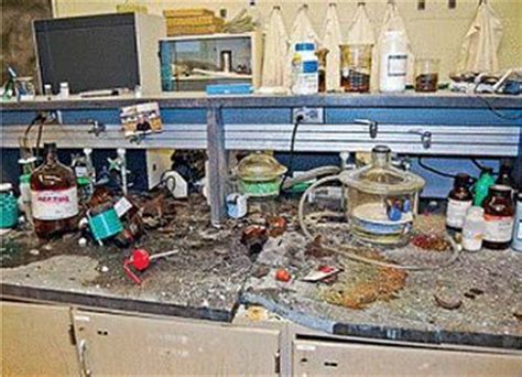 化学实验室爆炸导致1人死亡1人轻伤 实验室安全检查工作如何做好？ - 安全资讯 - 宝曼咨询