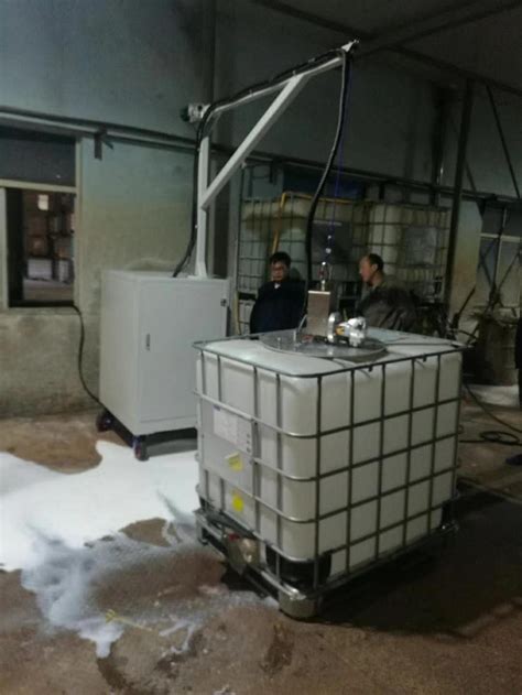 吨桶自动清洗设备_原料化工吨桶清洗机-科立盈高压洗桶设备生产厂家