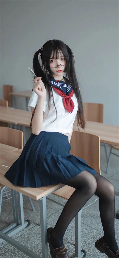 日本18岁小姐姐拍摄写真唯美生动：现役大学生貌胜神仙！容华若桃李-新闻资讯-高贝娱乐