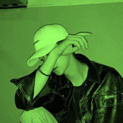 非主流绿色头像男生