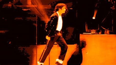 迈克尔·杰克逊《BillieJean比利珍》月球漫步高清现场版_腾讯视频