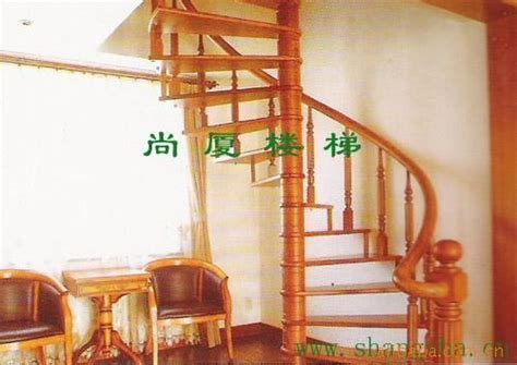 旋转楼梯怎么选择 楼梯设计注意事项 - 行业资讯 - 九正楼梯网