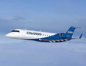 CRJ-200飞机起飞后发现舱门还开着_私人飞机网