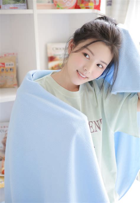 莲美恋图片