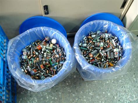 “绿色生活低碳减排”废旧电池回收箱落户寿山社区_中国废旧物资网