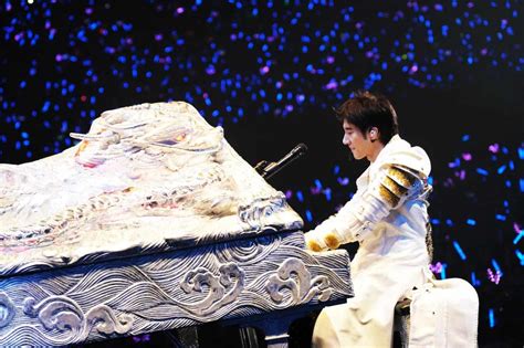 王力宏官宣将于9月9号、10号在小巨蛋举办演唱会