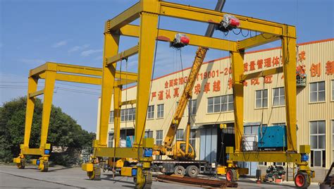 广安轮胎式起重机-江苏振东港口机械制造有限公司