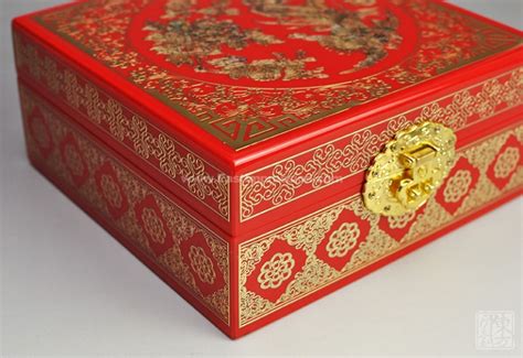 天水漆器掐铜丝嵌螺钿高档首饰盒：凤戏牡丹图（红） - 东方印象