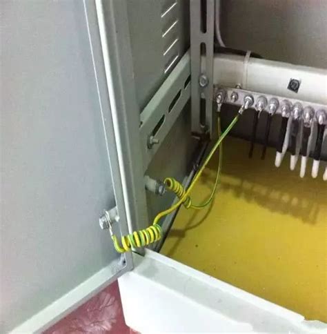详解配电柜安装和接线全过程，看完才知道标准施工有多严谨！ - 知乎