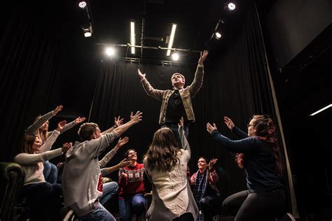 Want a career on stage? Under 25? These new drama classes could be for ...
