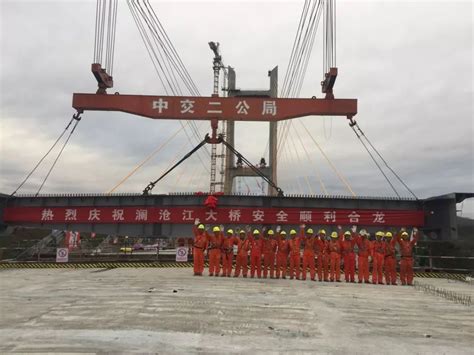 宁波舟山港梅山港区迎来4台国内最高远控自动化桥吊-中华航运网