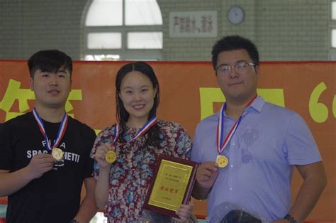 园区工会组织企业职工参加第一届“定海桥”杯职工游泳团体赛并获得冠军！