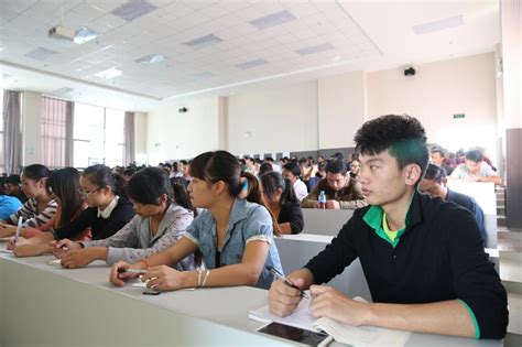 普洱学院召开传达学习十八届四中全会精神党员大会-欢迎访问普洱学院