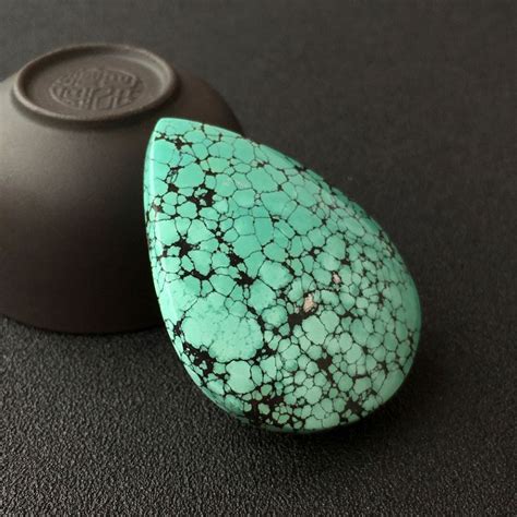 绿松石如何盘玩才能形成美丽的包浆-绿松石-珠宝乐园