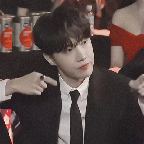 runbts郑号锡头像图片
