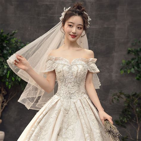 一件高级定制的婚纱，她，美且独一。 - ShiniUni婚纱礼服高级定制设计 - 设计师品牌