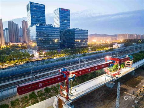 作为全国最大的铁路枢纽城市之一，武汉这座大型铁路客站即将投用！