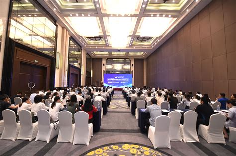 “纺织产业绿色制造工程技术高层论坛”在汉举办-武汉纺织大学新闻文化网